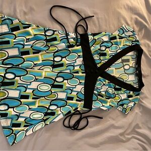 Stylish Geometric Top - Blue and Black